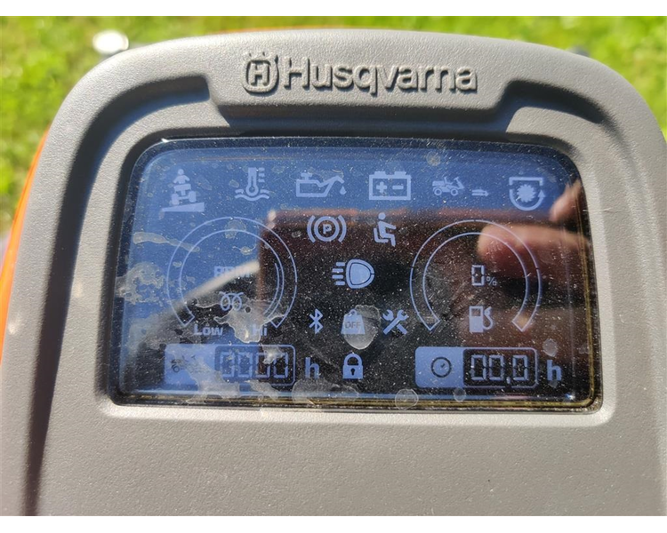 Husqvarna r 316tx awd inkl. 112cm klippebord