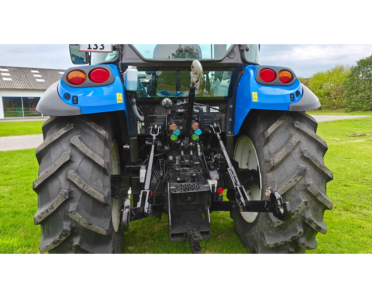 New Holland T4.95 Med frontlæsser