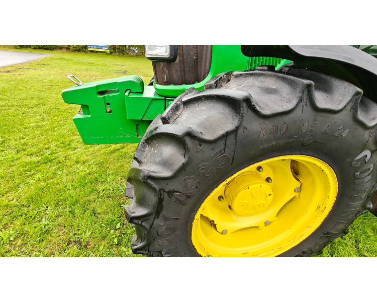 John Deere 5090R