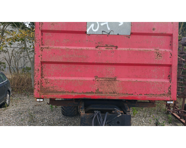 - - - Tipvogn med bremser