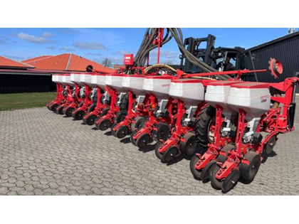 Maschio Gaspardo MANTA ISOTRONIC 12-75 XL inkl. Fabriksny fronttank