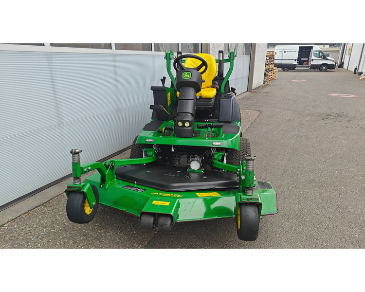 John Deere 1550 TerrainCut