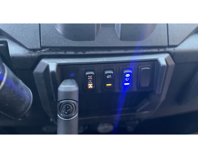 Polaris Ranger XP 1000 EPS traktor