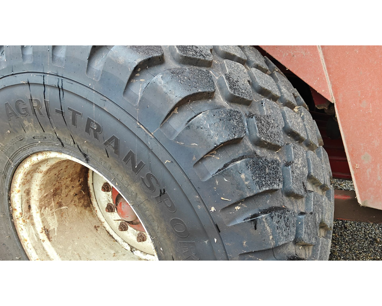 Hesston 4900