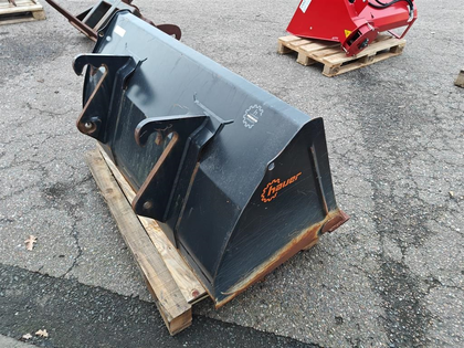 Schäffer Skovl 140 cm m. krogbeslag