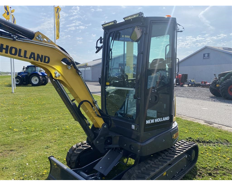 New Holland E25D