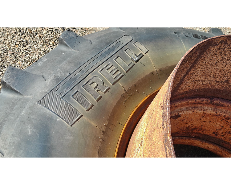 - - - 520/85 R38 XXX Inkl. 7 låse