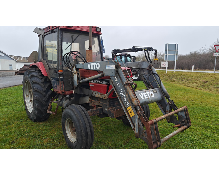 Case IH 795 XL Med vendegear - Frontlæsser og skovl
