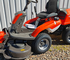 Husqvarna R214TS MED SERVOSTYRING