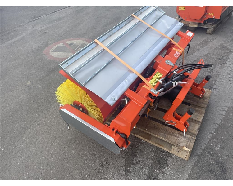 Husqvarna Fejemaskine med sving 135cm