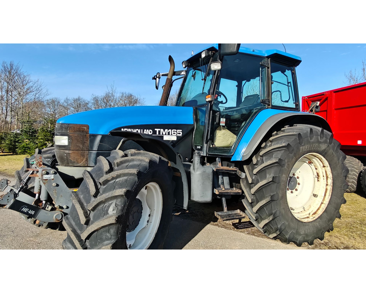New Holland TM 165