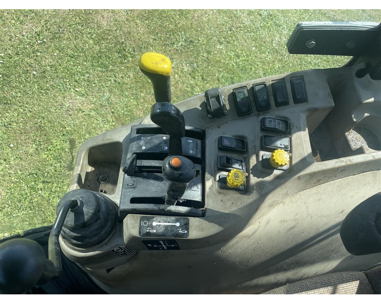 John Deere 3720 Frontlift og PTO