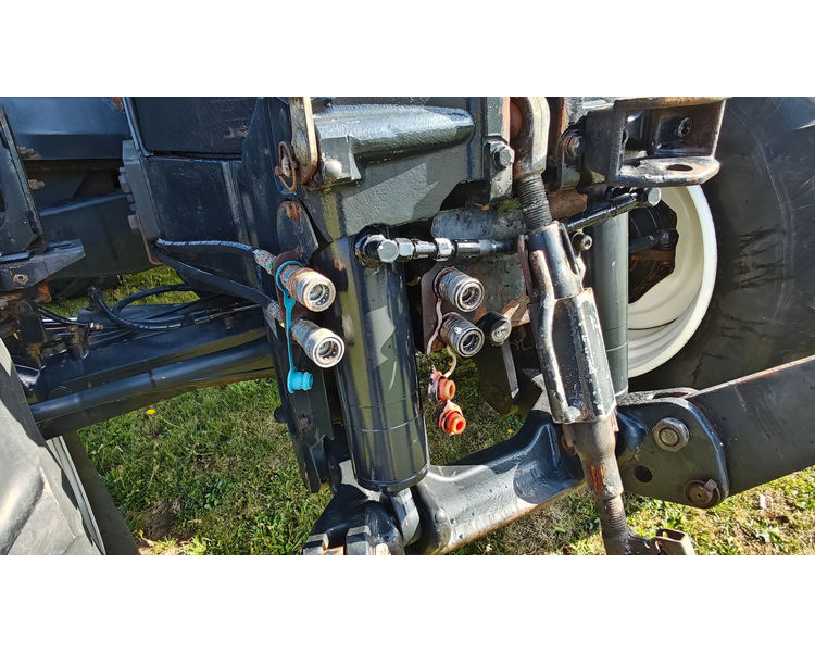 New Holland T7050 AUTO COMMAND
