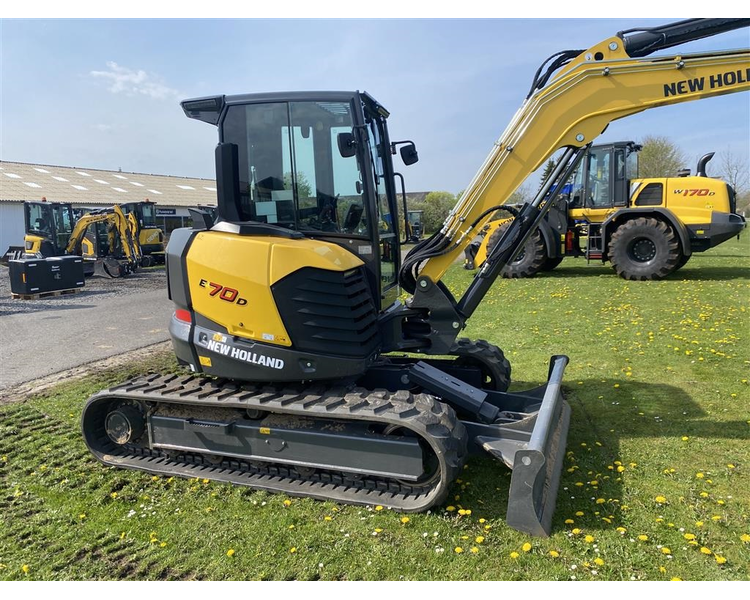 New Holland E70D