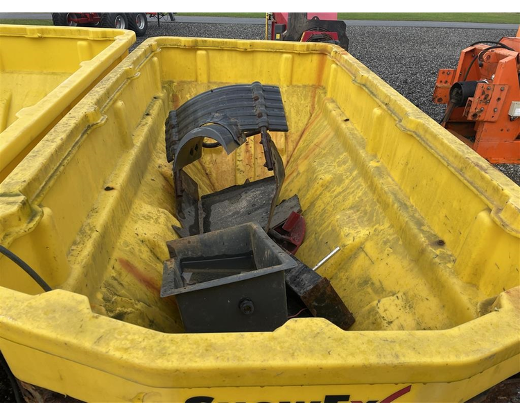 Snow Ex V-Maxx 8500 Ladspreder + reservedel spreder