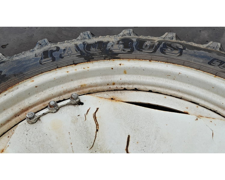 sprøjtehjul 300/95R46 XXX