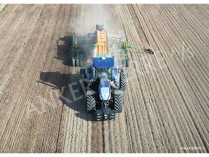 Plakat - New Holland traktor med Amazone Cirrus | Anker Bjerre A/S