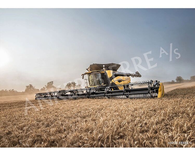 Plakat - New Holland CR11 mejetærsker | Anker Bjerre A/S