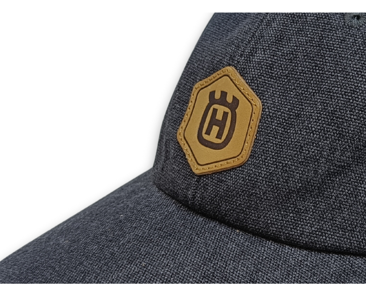 Kasket, granitgrå med læderdetaljer