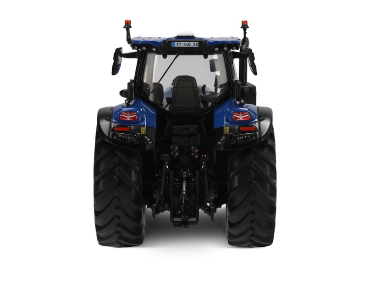 New Holland T7.440XD Dynamic Blue 1:32 | Anker Bjerre A/S