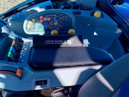 Ergonomisk armlænspude til New Holland traktor