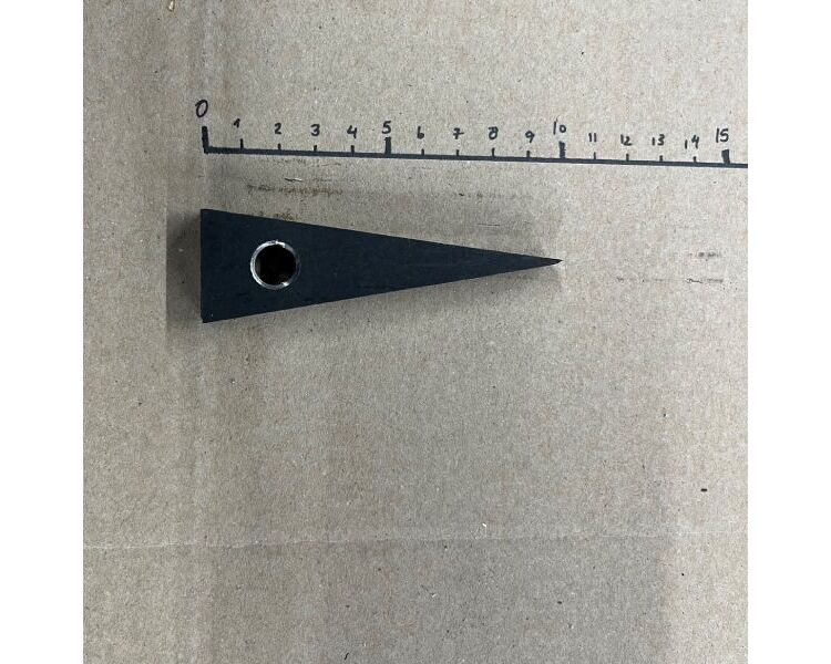 Trekantet kniv til TP flishugger