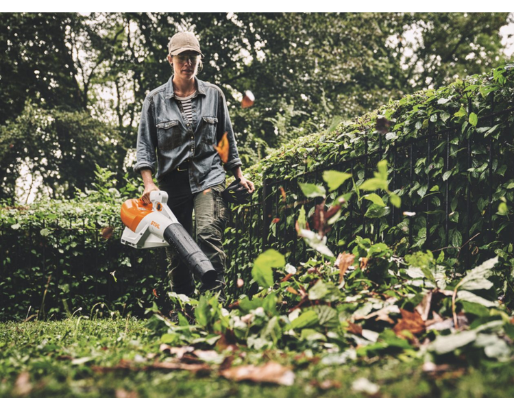 Stihl BGA 250 løvblæser ekskl. batteri og oplader | Anker Bjerre A/S