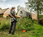 Husqvarna græstrimmer 220IR m/Batteri og lader