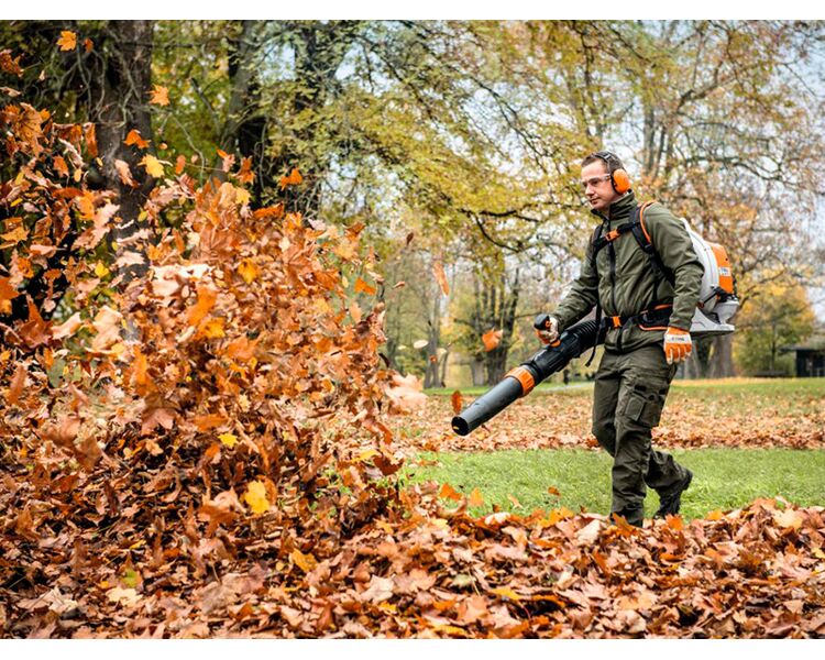 Stihl BR 800 C-E rygbåret løvblæser inkl. styr