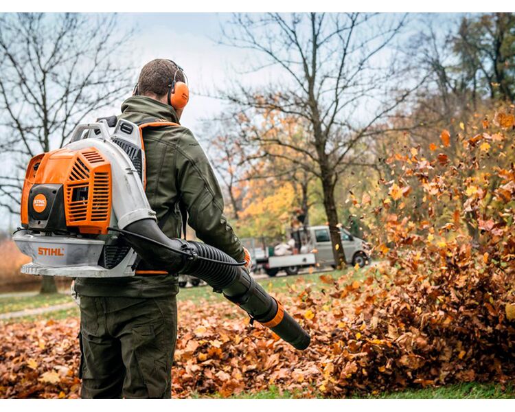 Stihl BR 800 C-E rygbåret løvblæser inkl. styr