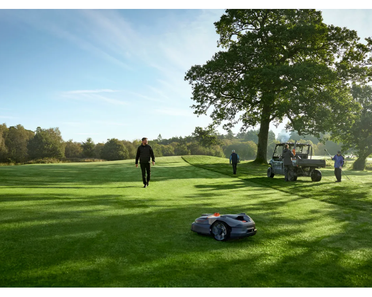 Husqvarna Automower® 580L EPOS® | Anker Bjerre A/S