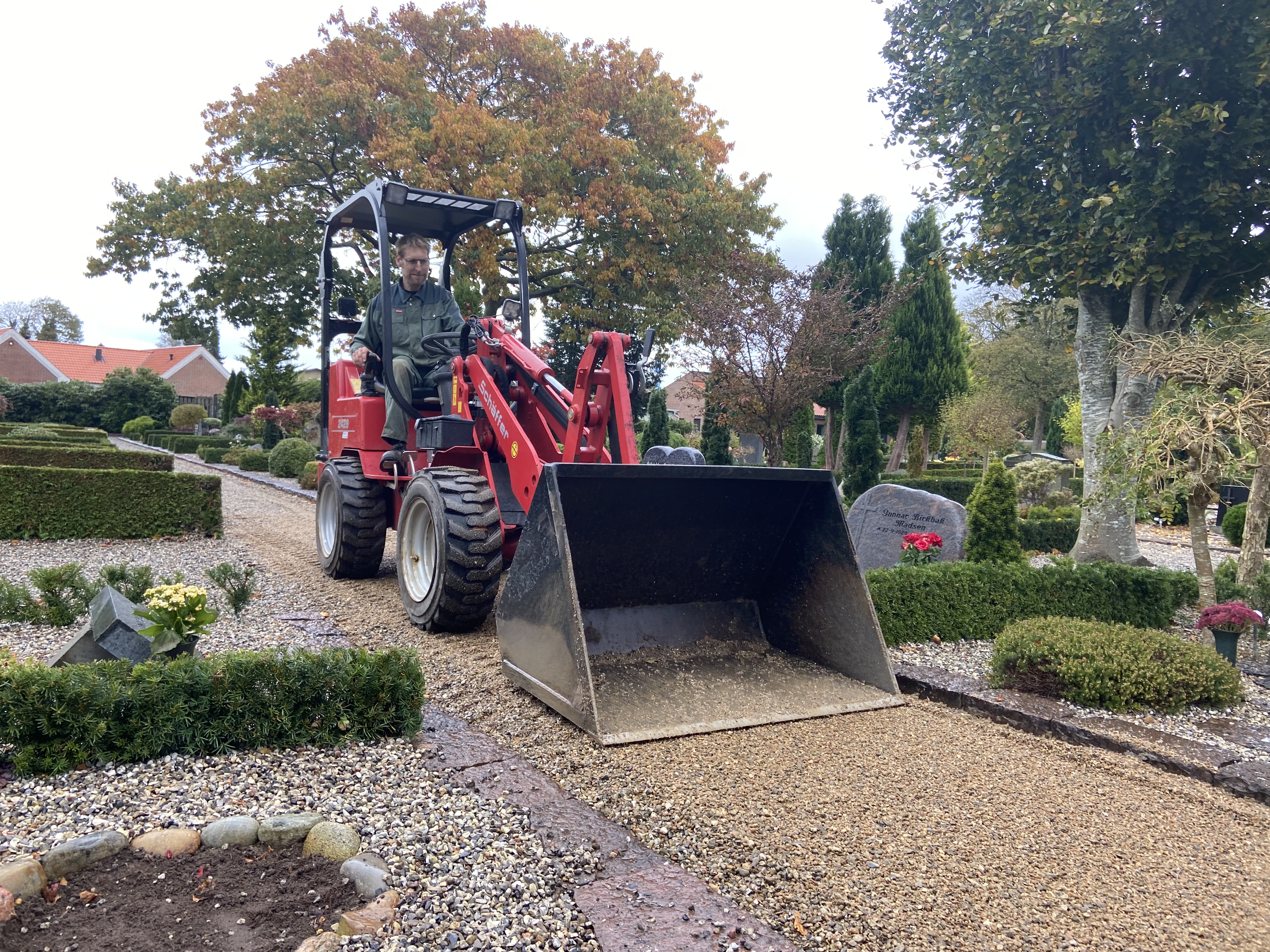 Herning Kirkegårde om Schäffer forhandlet hos Anker Bjerre A/S